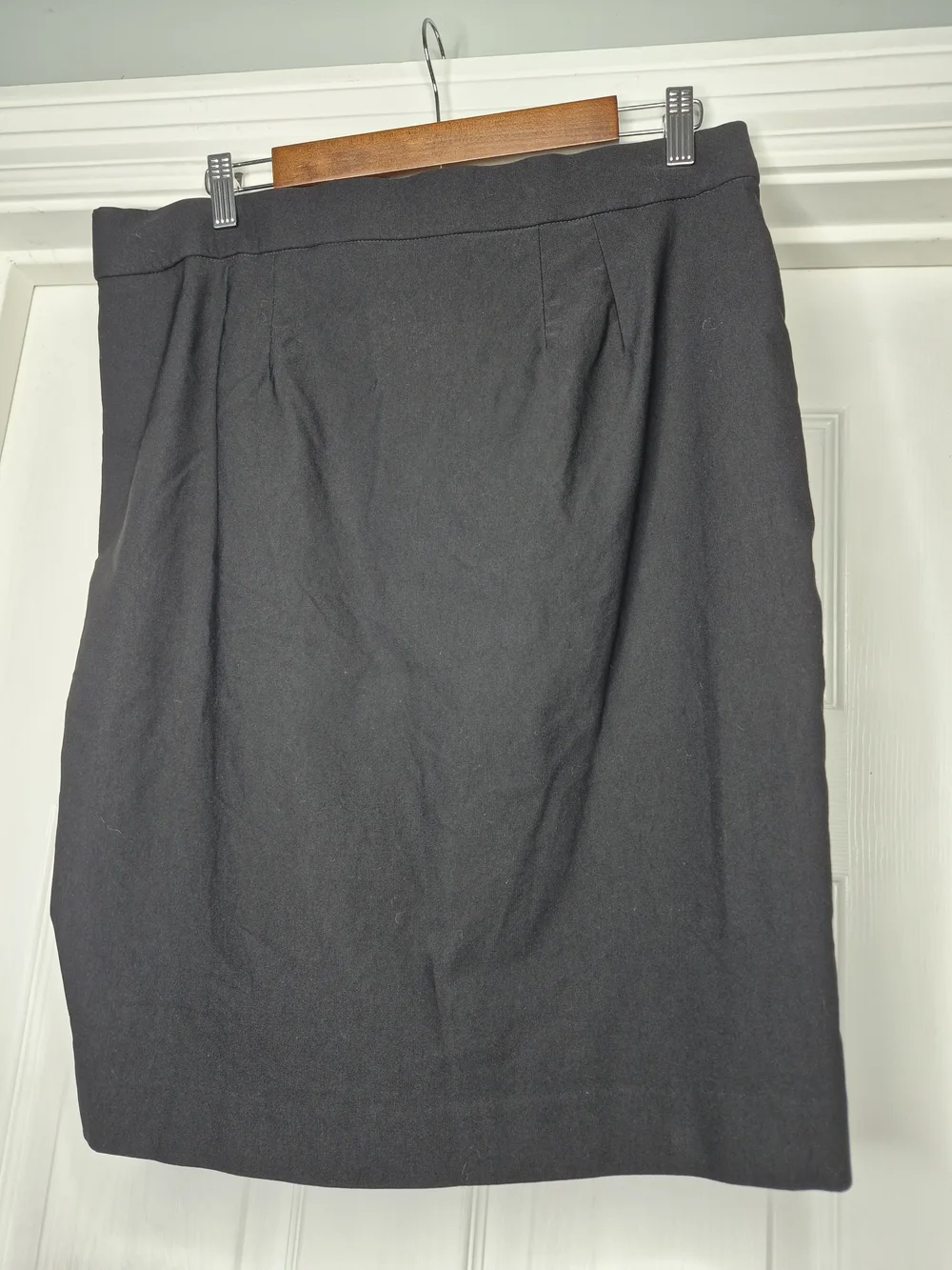 Elle Classic Black Women's Skirt Large